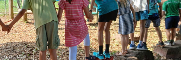 Kinder beim gemeinsamen Spielen